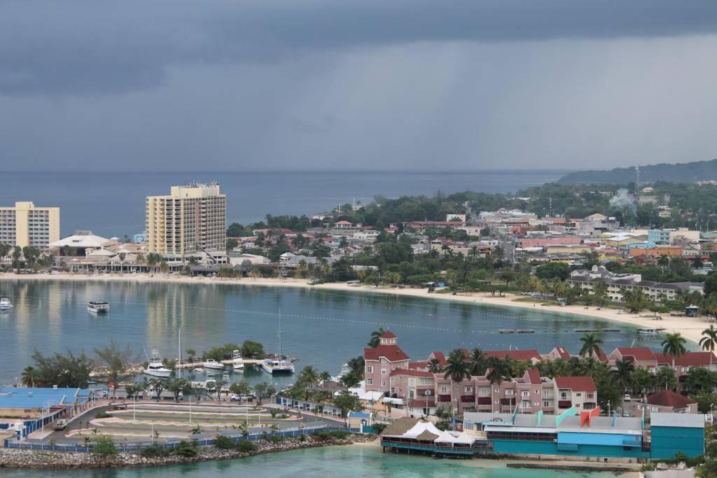 オーチョ・リオスThe View At Mystic Ridge Penthouse 78Aアパートメント 部屋 写真